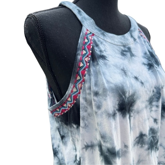 NWT Torrid Halter Sleeveless Tunic HighNeck Embroidered BlackWhite TieDye 12 L 0 - Picture 7 of 16